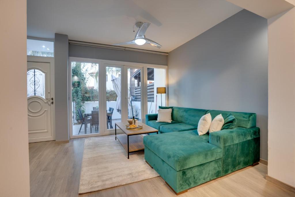 Living room at Lux Sandy Beach Suite 303